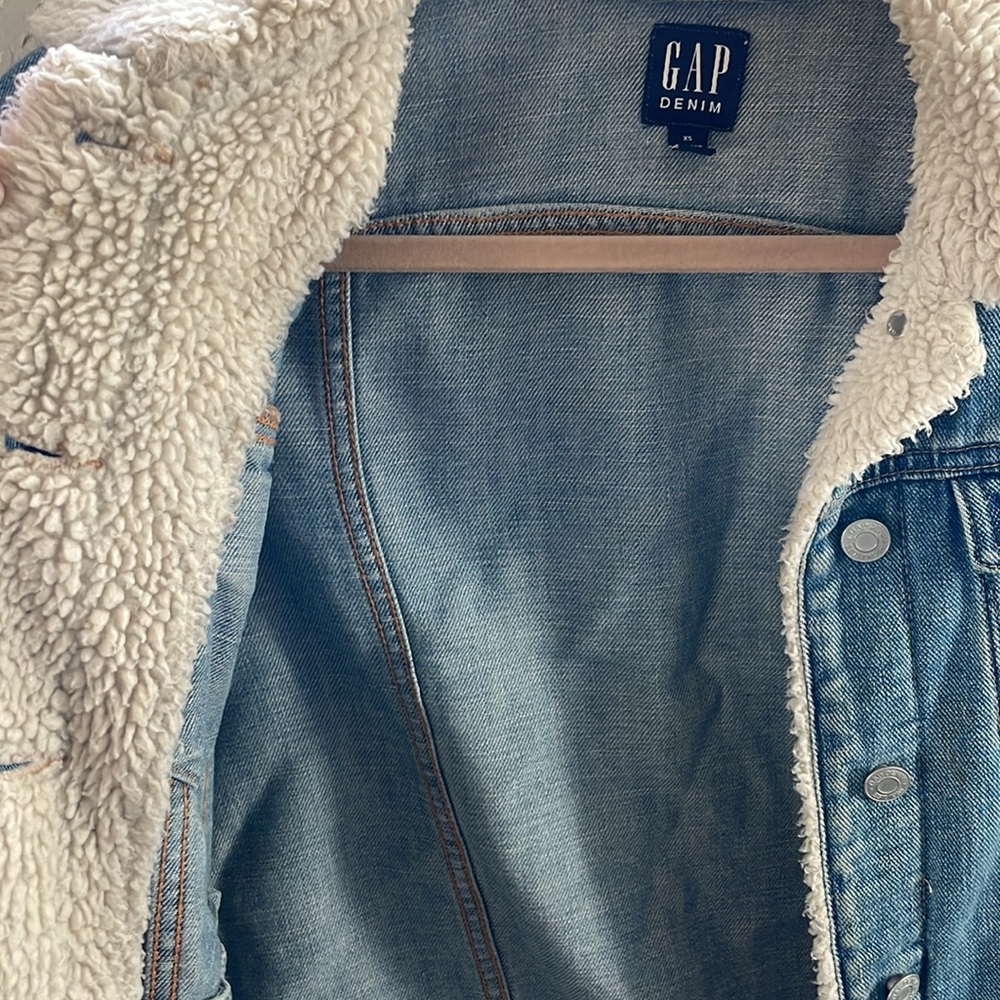 Gap Shearling Lined Jean Jacket - image 3